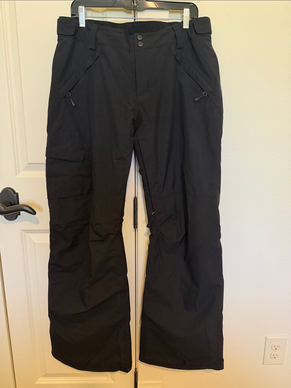 The North Face Women's Black Cargo Snow Pants